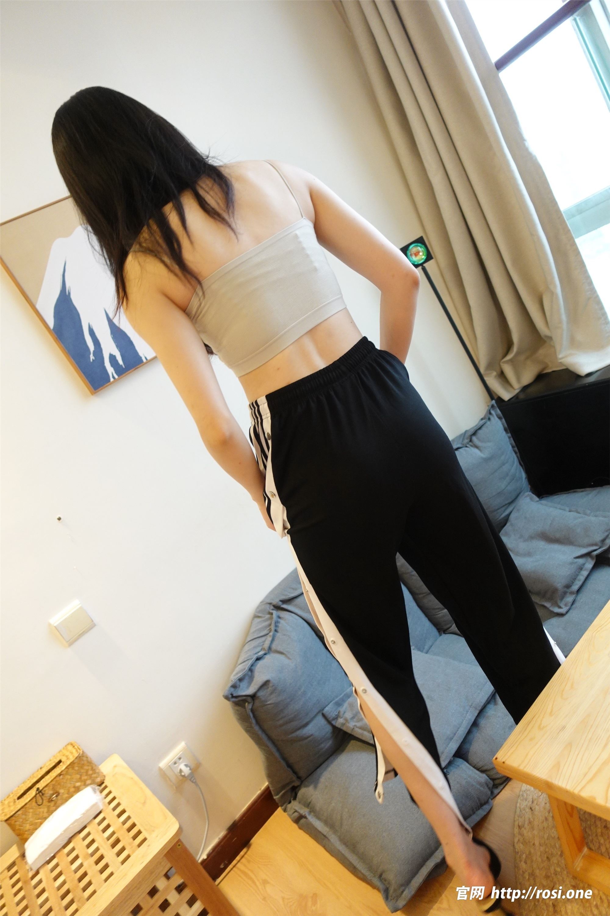 ROSI写真 2022.12.16 NO.4029